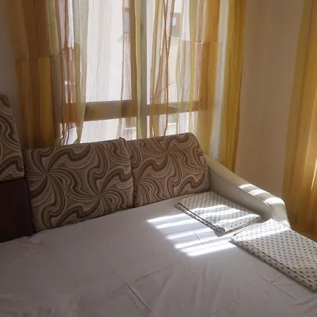 нина Apartment *
