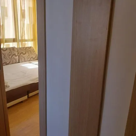 нина Apartment *